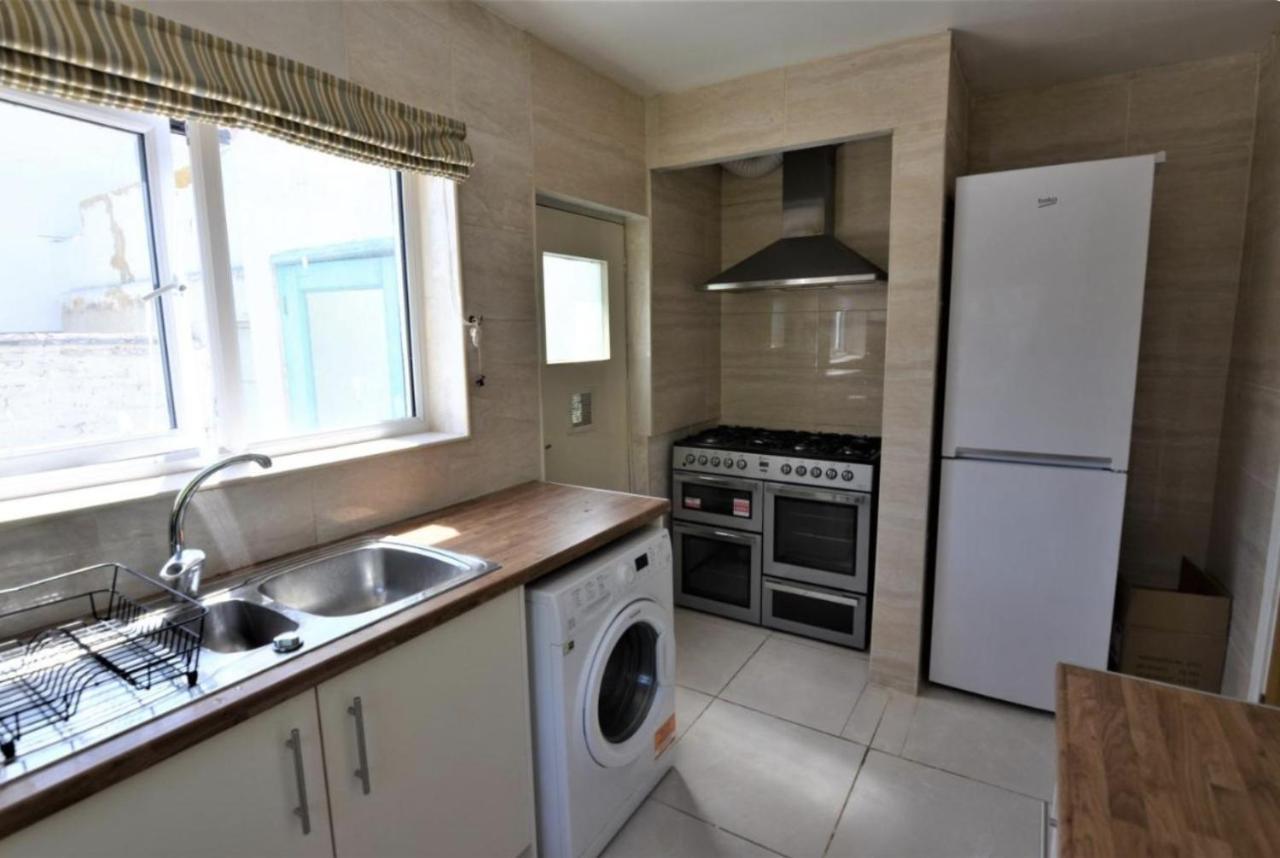 Homestay Double Bed With Patio *